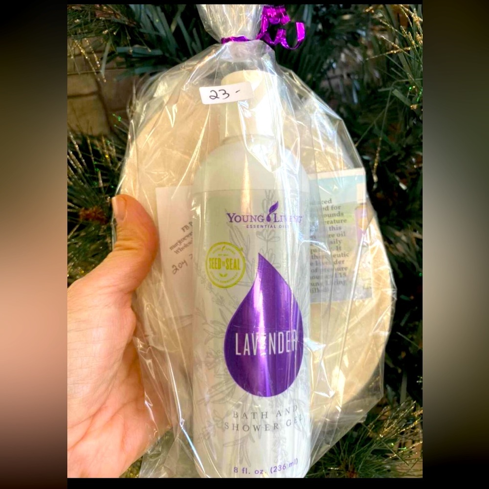COPY - Lavender Bath n Shower Gel with Natural Loofah Sponge Gift